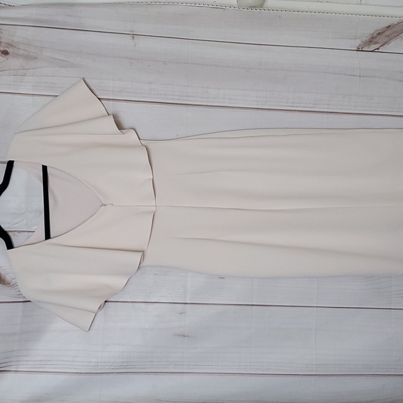 Calvin Klein Pink/Blush Flutter Sleeve Dress Size 2 - Picture 2 of 7